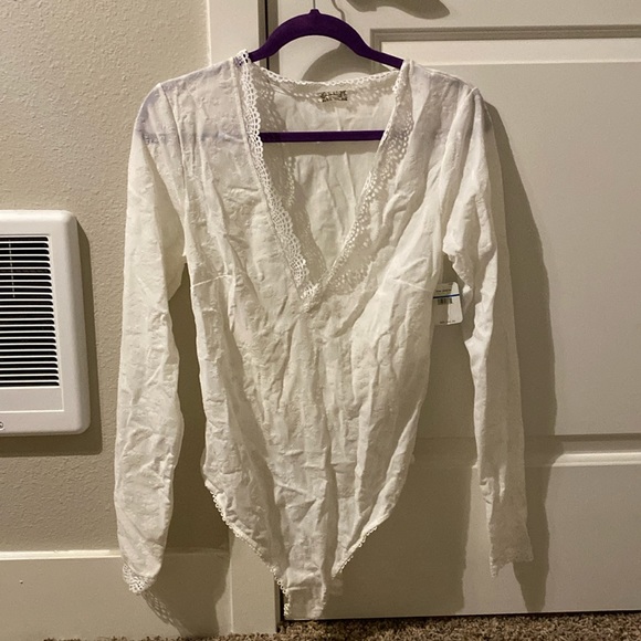 Free People Floral Semi Sheer Babes in Bandeaus Bodysuit NWT L-XL - Picture 3 of 12